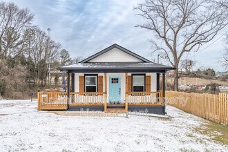 410 St Johns Ave SW in Atlanta, GA - Building Photo - Building Photo