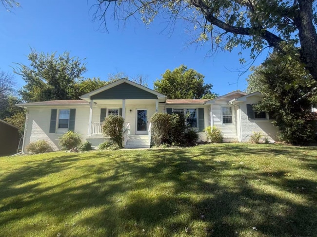 2821 Galesburg Dr
