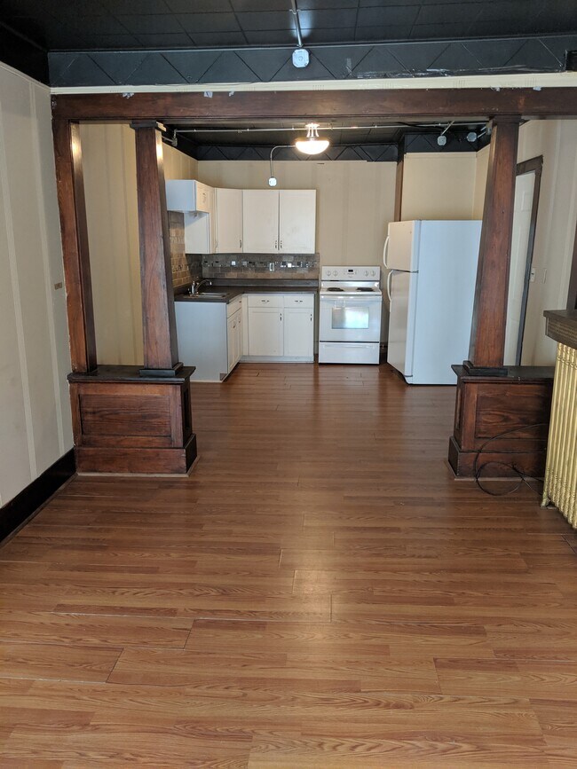 200 W Main St Rentals in Anamosa, IA