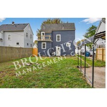 5848 Acoma Dr in Toledo, OH - Foto de edificio - Building Photo