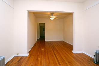 1407-1415 W Sherwin Ave in Chicago, IL - Building Photo - Interior Photo