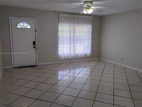 252 S Biscayne River Dr in Miami, FL - Building Photo - Building Photo