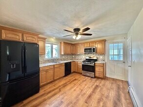 47 Estes St in Everett, MA - Building Photo - Building Photo