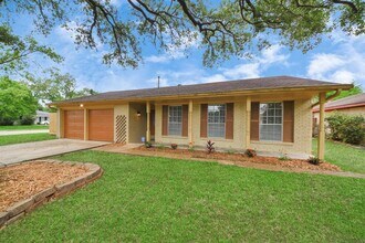 9422 Val Verde St in Houston, TX - Building Photo - Building Photo