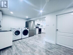 1347 Victoria Park Ave in Toronto, ON - Building Photo - Building Photo