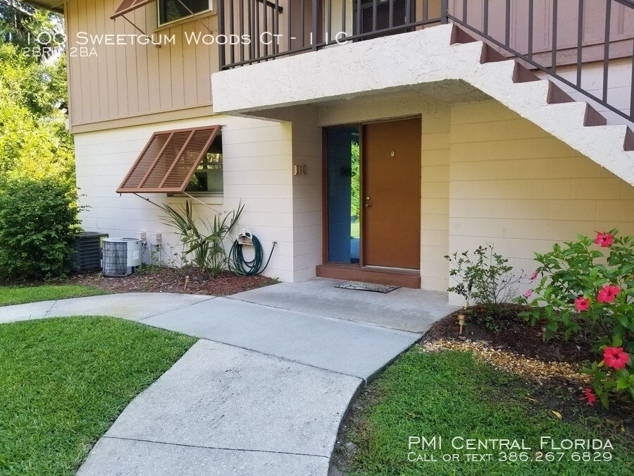 100 Sweetgum Woods Ct-Unit -11C in Deltona, FL - Foto de edificio