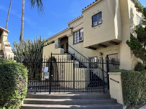 2135 Fair Park Ave in Los Angeles, CA - Building Photo - Building Photo