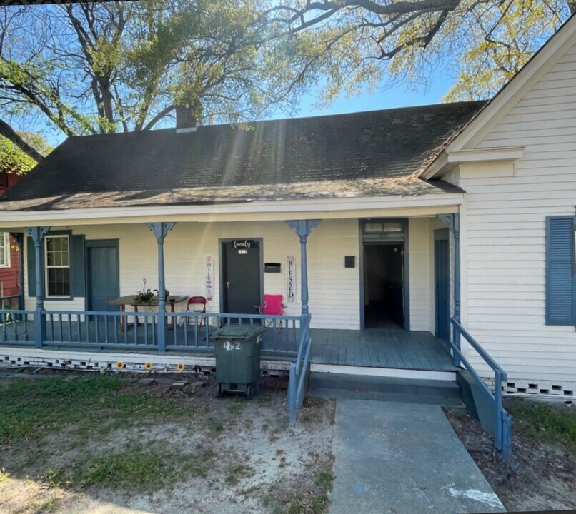 1372 Glover St in Orangeburg, SC - Building Photo