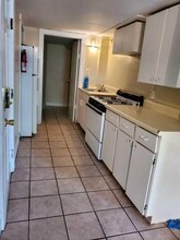 715 Locust St in Kalamazoo, MI - Building Photo - Building Photo
