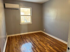 74-09 85th Rd in Queens, NY - Building Photo - Building Photo