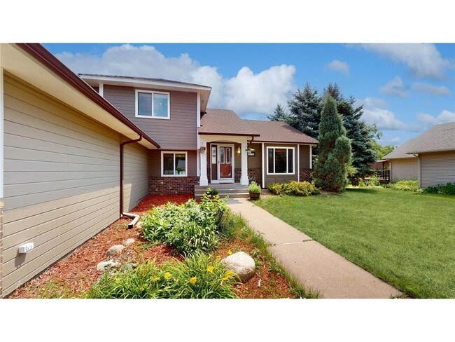 2079 Woodbridge Way in Woodbury, MN - Building Photo - Building Photo