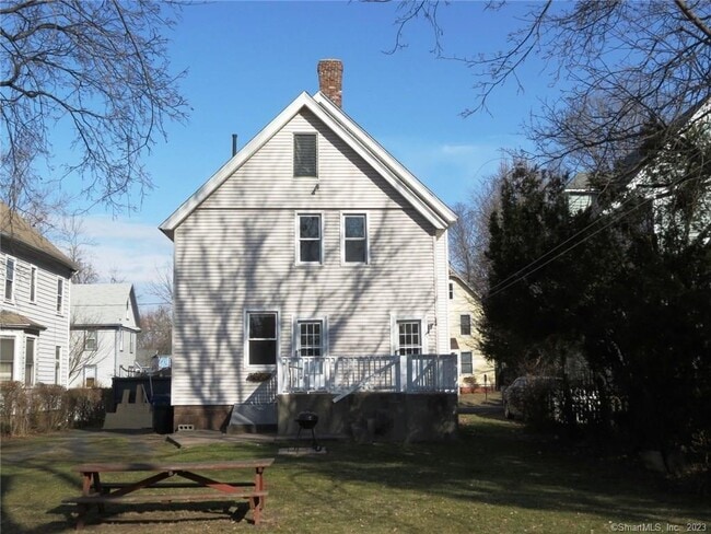 13 Wilcox St in Wethersfield, CT - Building Photo - Building Photo