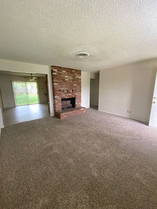 6518 Leonard Dr in Redding, CA - Building Photo