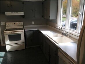 4 Peachtree Ln in Pittsford, NY - Building Photo - Building Photo