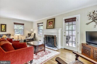 7407 Wildwood Dr in Takoma Park, MD - Building Photo - Building Photo
