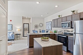 Aventura at Hawk Ridge in Lake St. Louis, MO - Foto de edificio - Interior Photo