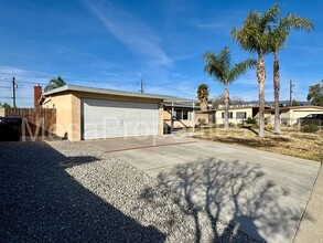 9628 Madrona Dr in Fontana, CA - Building Photo - Building Photo