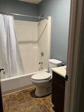 19 East St, Unit 19D in Essex Junction, VT - Building Photo - Building Photo