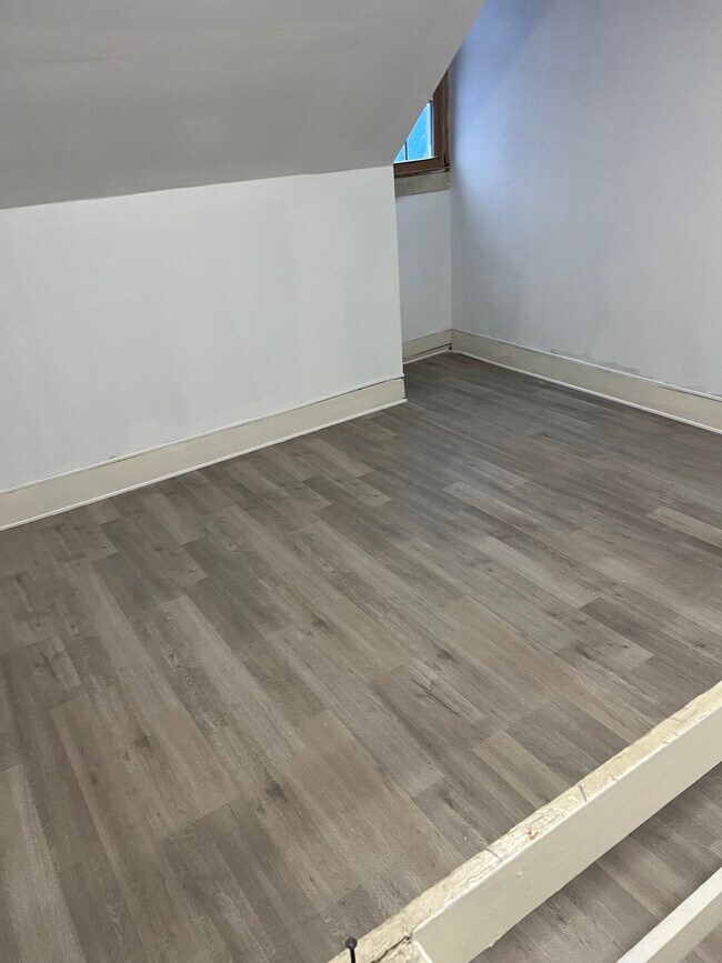 309 E Mahanoy St in Mahanoy City, PA - Building Photo - Building Photo