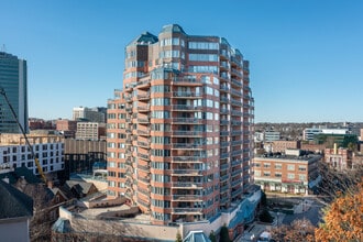 The Classic in Stamford, CT - Building Photo - Building Photo