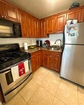 14500 SW 88th Ave, Unit 205 in Miami, FL - Building Photo