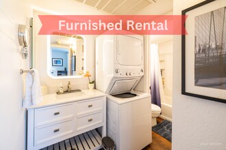 1111 E University Dr, Unit 205 in Tempe, AZ - Foto de edificio - Building Photo