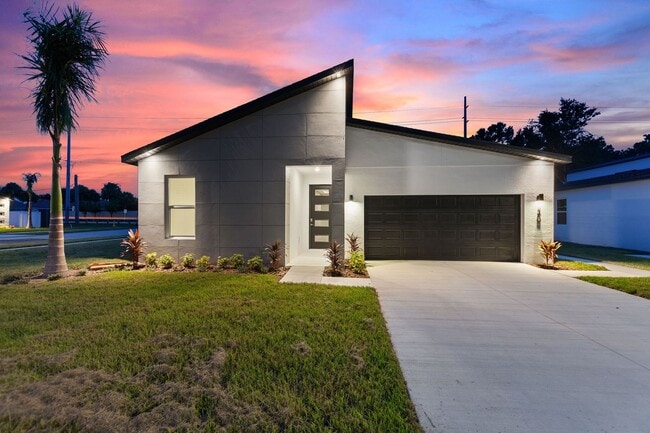 property at 300 Royal Palm Wy