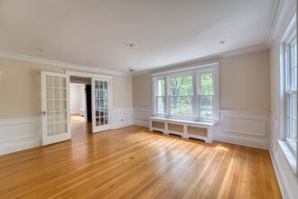 2305 Macdonough Rd in Wilmington, DE - Foto de edificio - Building Photo