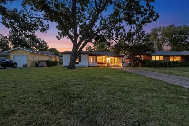 property at 627 W Belt Line Rd