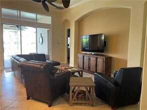 6557 Caldecott Dr in Naples, FL - Building Photo - Building Photo