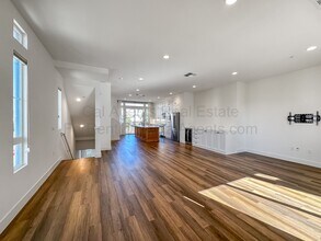 2193 Main St in Alameda, CA - Building Photo - Building Photo