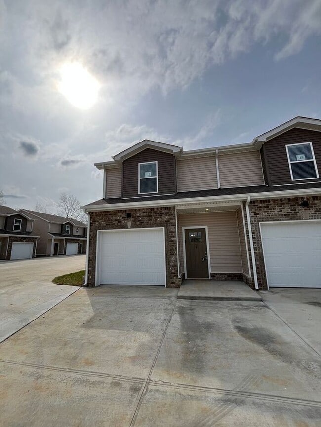 property at 3385 Polly Dr