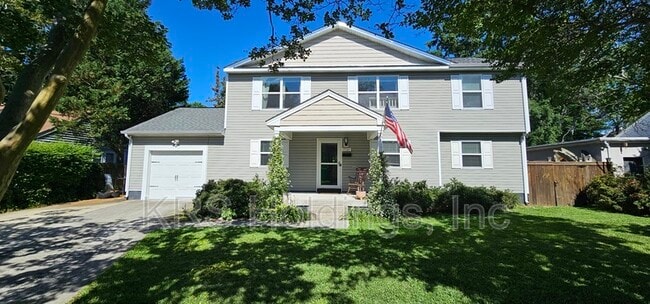 property at 7721 Cortlandt Pl