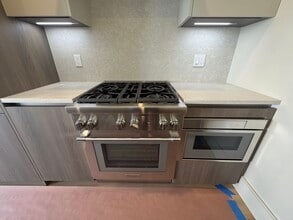 300 Franklin St, Unit 2 in Cambridge, MA - Building Photo - Building Photo