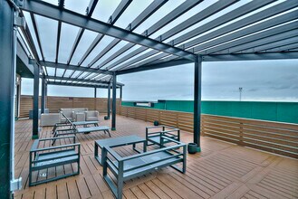 300B Fourth Av in St Catharines, ON - Building Photo - Building Photo