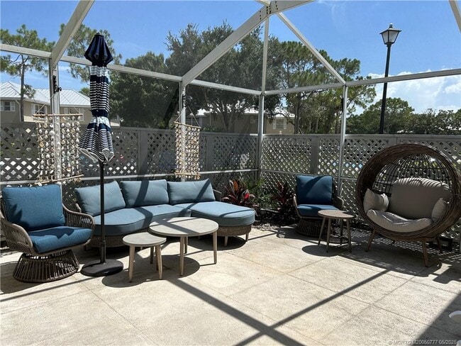 property at 2807 SW Lakemont Pl
