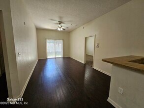 6788 Manotak Oaks Dr in Jacksonville, FL - Building Photo - Building Photo