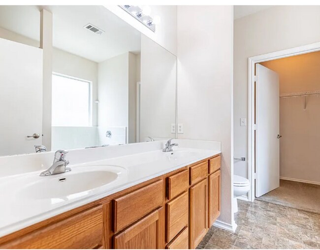 1134 Seven Iron Way in San Antonio, TX - Building Photo - Building Photo