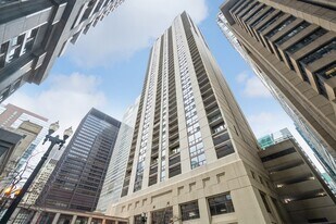 200 N Dearborn St, Unit 1103 in Chicago, IL - Building Photo