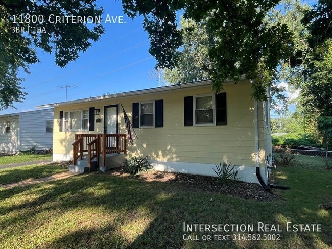 11800 Criterion Ave in St. Louis, MO - Building Photo - Building Photo