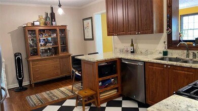 2901 Victoria Dr in Marietta, GA - Building Photo - Building Photo