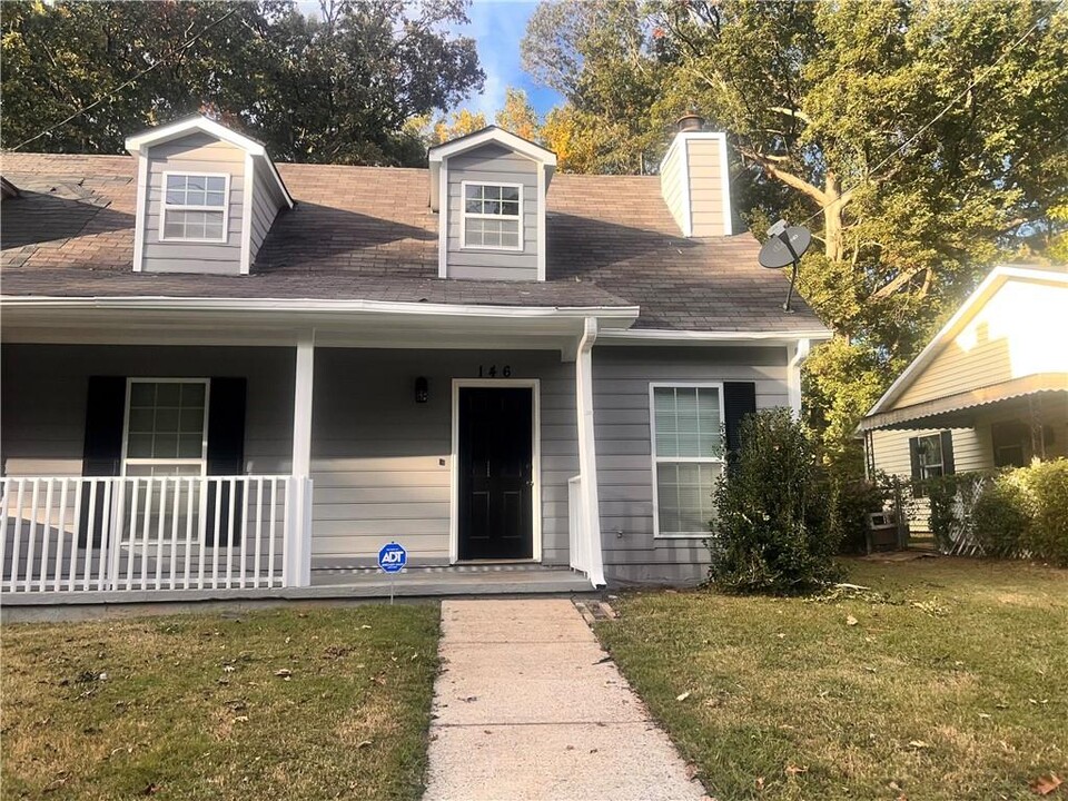 146 Timber Creek Ln SW in Marietta, GA - Building Photo