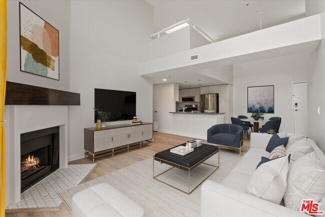 12773 Caswell Ave in Los Angeles, CA - Building Photo - Building Photo