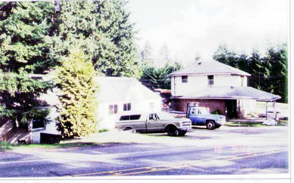 1827 Filbert Rd in Lynnwood, WA - Building Photo