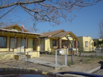 1720 Oregon St in Bakersfield, CA - Foto de edificio