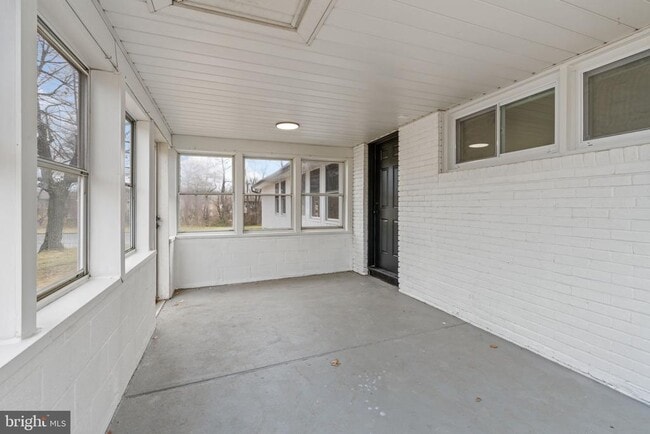 64 Vividleaf Ln in Levittown, PA - Building Photo - Building Photo