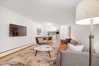 1855 W 2nd Ave in Vancouver, BC - Building Photo - Building Photo