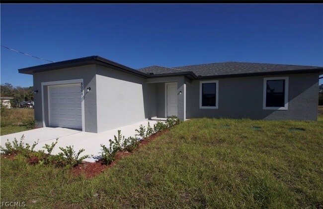 8004 Spice Ct in La Belle, FL - Building Photo - Building Photo