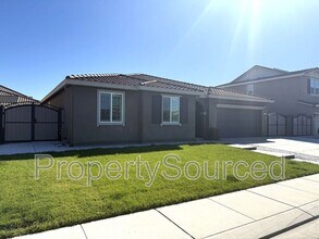 1978 Memorial Ln in Manteca, CA - Building Photo - Building Photo