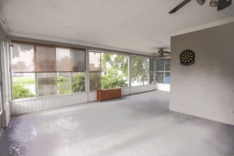 2083 Windward Pass in Lakeland, FL - Building Photo - Building Photo